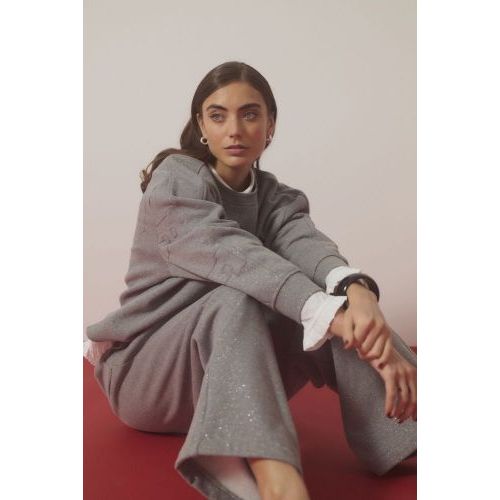 Culture sweater 