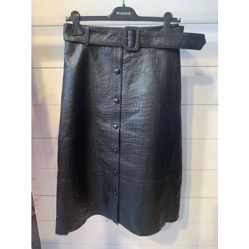levete room rok Black levete room rok Black