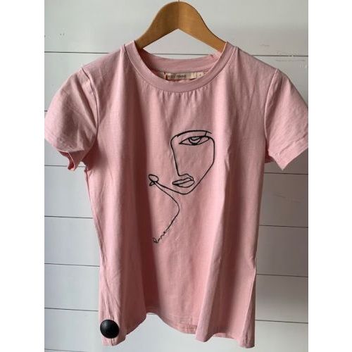 Rue de femme t-shirt Rue de femme t-shirt