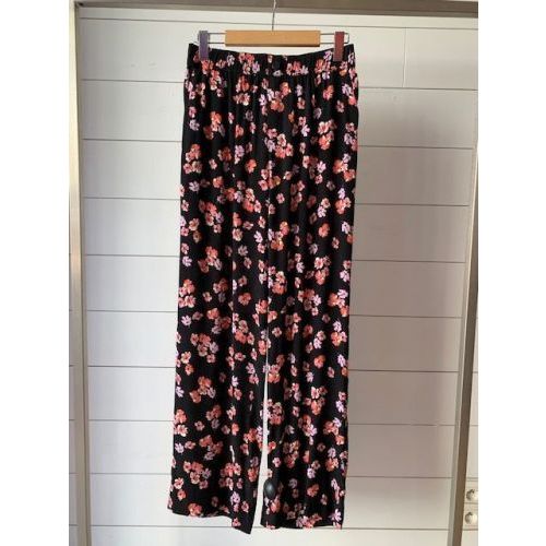 Rue de femme Broek Rue de femme Broek